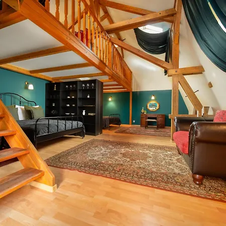 Chateau Charme - Centre Daire *