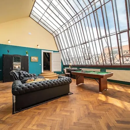Chateau Charme - Centre Apartament